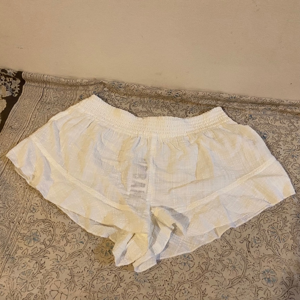 NWT Urban Outfitters Cross Hacked Flounce Shorts